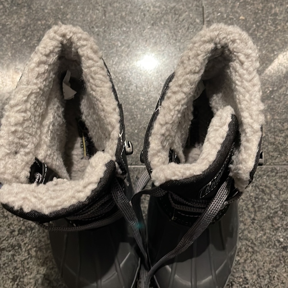 Never Worn Winter Boots - image 3